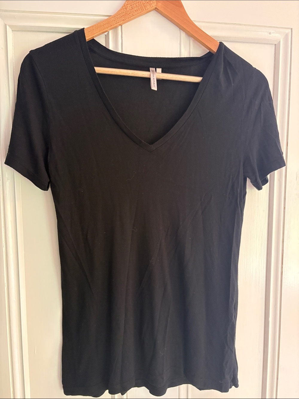 Classic Black V-Neck Banana Republic Women's Tee